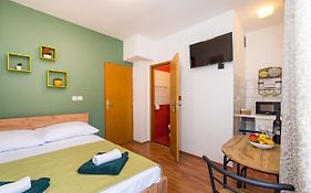 Studio And Rooms Zadar City Wall